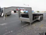 BWise 7 x 18 Gooseneck Tri-Axle Dump Trailer Hydraulic Jacks - Image 5